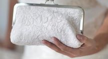 8 pomysłów na białą torebkę do ślubu
