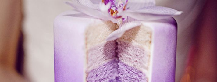 Zaskakujące cukiernicze inspiracje, czyli... nietypowy fioletowy tort weselny!